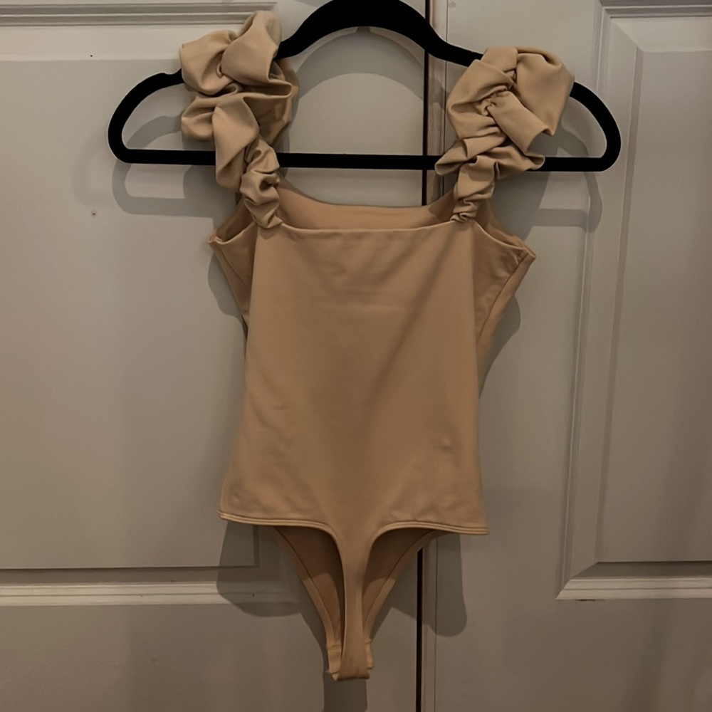 Express Ruffle Strap Bodysuit - Picture 3 of 3